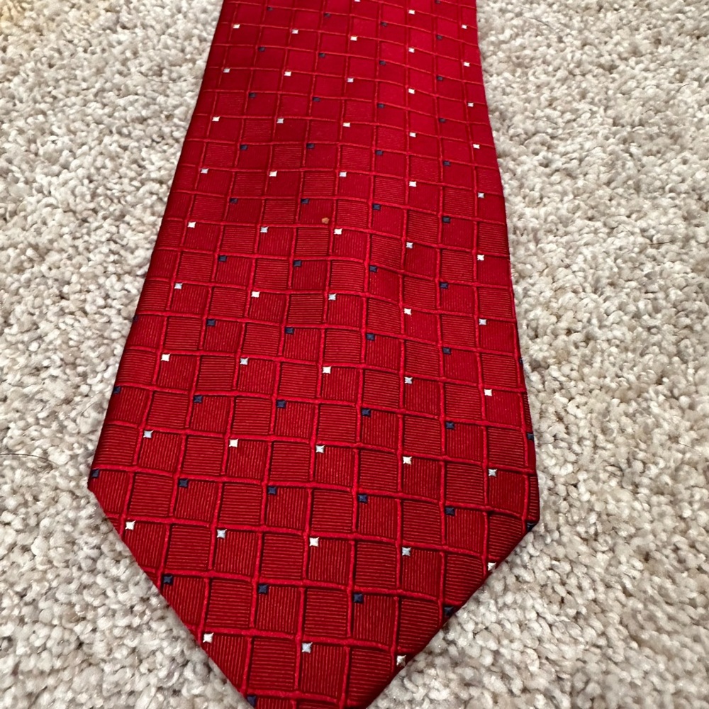 Tommy Hilfiger Red Geometric Patterned Silk Tie